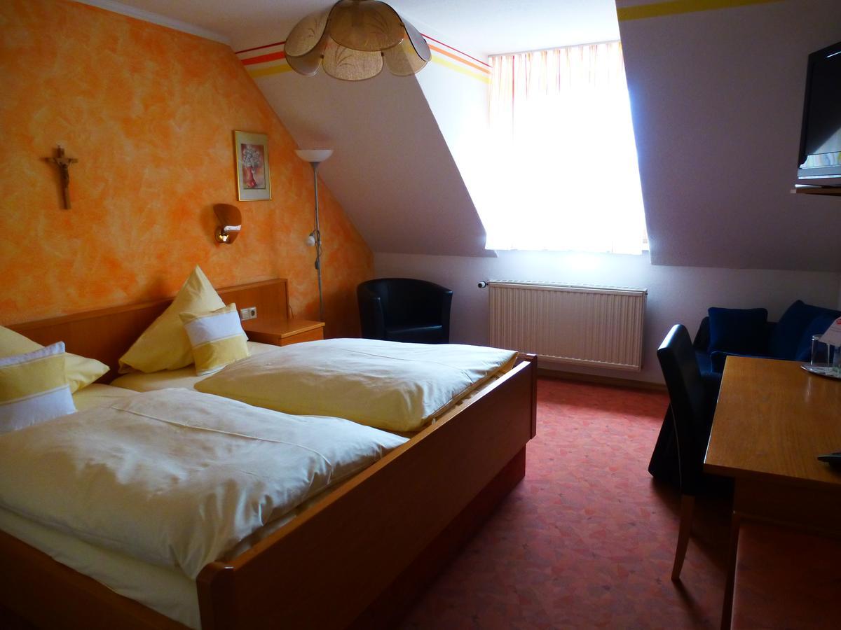 Hotel-Gasthof "Zum Bartl" ズルツバッハ・ローゼンベルク エクステリア 写真