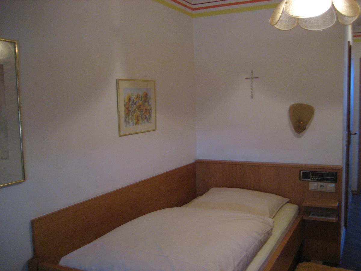 Hotel-Gasthof "Zum Bartl" ズルツバッハ・ローゼンベルク エクステリア 写真