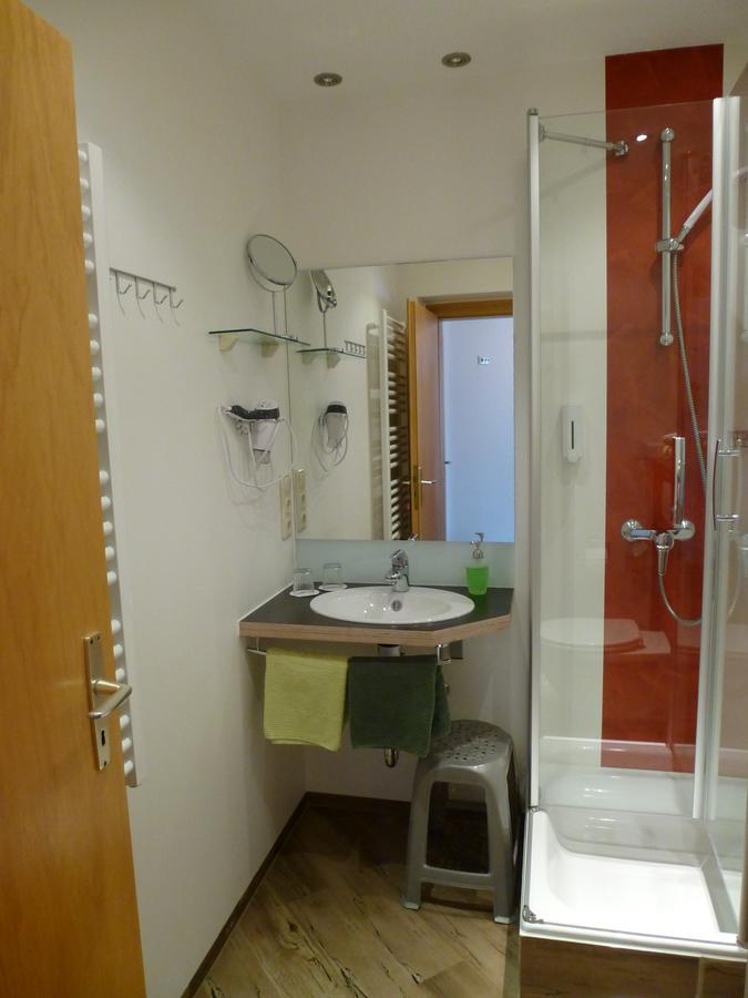 Hotel-Gasthof "Zum Bartl" ズルツバッハ・ローゼンベルク エクステリア 写真