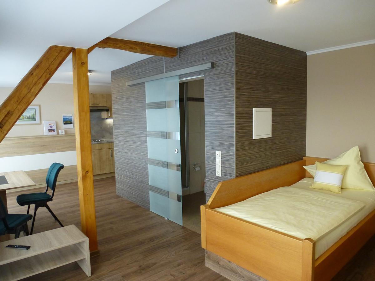 Hotel-Gasthof "Zum Bartl" ズルツバッハ・ローゼンベルク エクステリア 写真